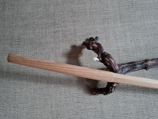 Langbokken aus Robinie mit 127 cm Gesamtlänge✅ Für Deine Kampfkunst✓ Jigen Ryu ✓ Toda-Ryu ✓ Bujinkan✓ Aikido✓ Kendo✓ Koryu✔ Top Preis & hohe Qualität✔ Jetzt online bestellen➤ www.bokken-welt.de