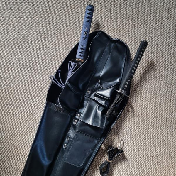 Schwerttasche für 2 Iaito/Katana aus Kunstleder schwarz ➤ www.bokken-shop.de. Passend für Iaito, Jodo, Aikido, Bujinkan. Dein Budo-Fachhändler!