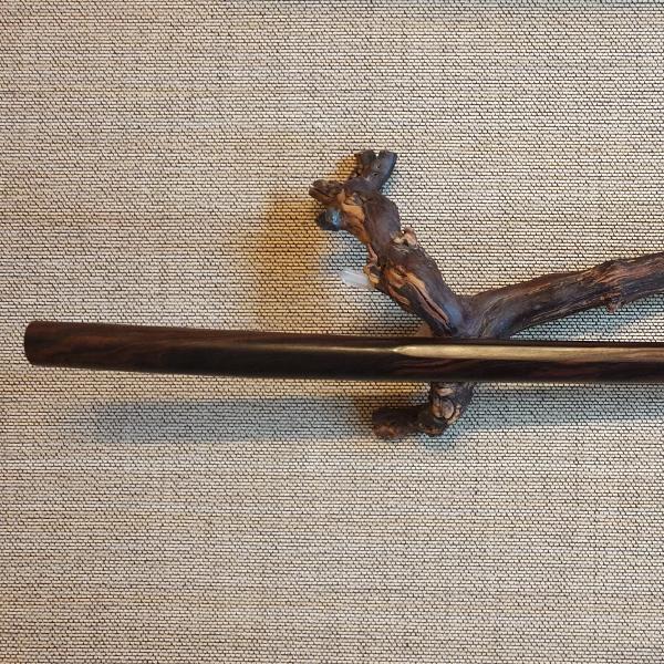 Particularly noble Bokken made of ebony in the standard form ♥ Aikdio, Iaido ✓ The blade flows smoothly into the handle ✓ 100% handcraft ✓ Order online nowb www.bokken-welt.de