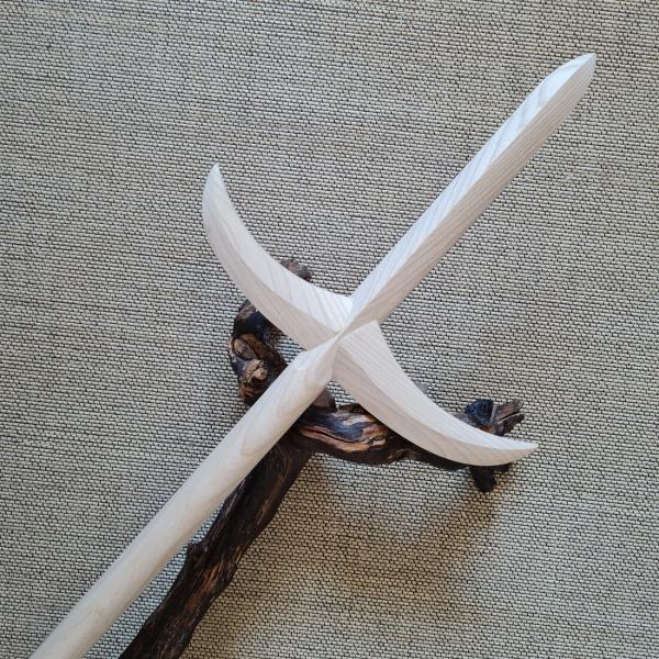 Jumonji Yari spear with 3 blades - ashwood ➤ www.bokken-shop.de. Yari suitable for Jigen Ryu, Toda-Ryu, Bujinkan, Ninjutus, Koryu. Your Budo dealer!