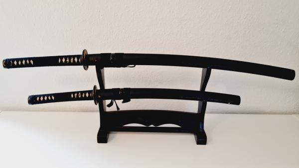 Sword stand for 2 samurai swords made of ebony - Dragon Carving✅ Artful table sword stand for Katana or Bokken ♥ UNIQUE✔Top price & high quality ✓ 100% handcraft ♥ ➽ order now »www.bokken-welt.de