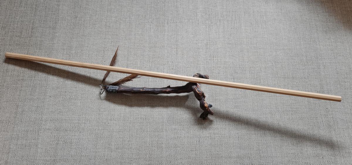 Robinia Bo stick - Oktagona (B-Stock) »www.bokken-shop.de suitable for Aikido, Iaido, Kobudō, Bujinkan, Koryu, Jodo ✓ Your Budo specialist dealer!