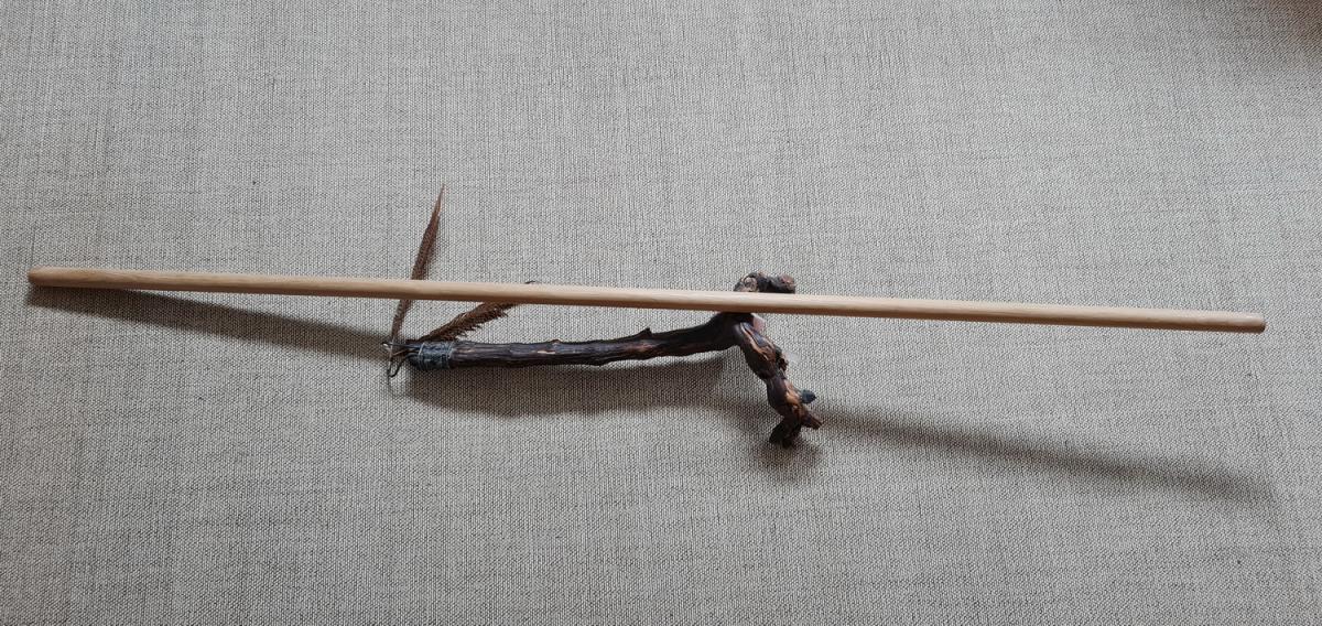 Bo stick made of oak now online at »www.bokken-shop.de Long stick for Aikido ✓ Iaido ✓ Kendo ✓ Koryu, ✓ Jodo Your Budo dealer!