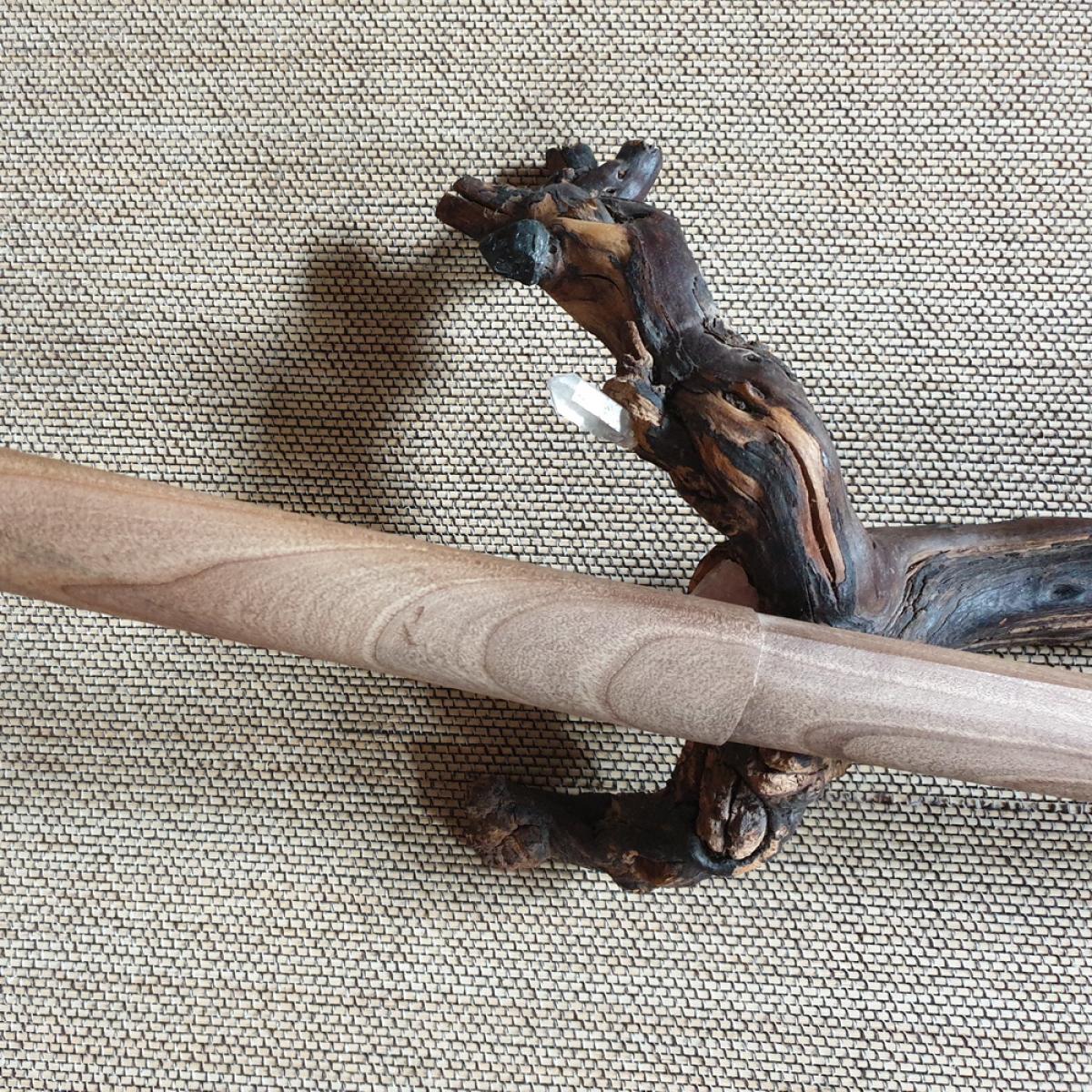 Bokken made of walnut wood in the Itto-Ryu shape ♥ Unique Bokken✅ for your martial arts ✓ Aikido, Iaido, Kendo, Koryu, Jodo✅ 100% handcraft✔ 100% cheap✔ Order online now➤ www.bokken-shop.de