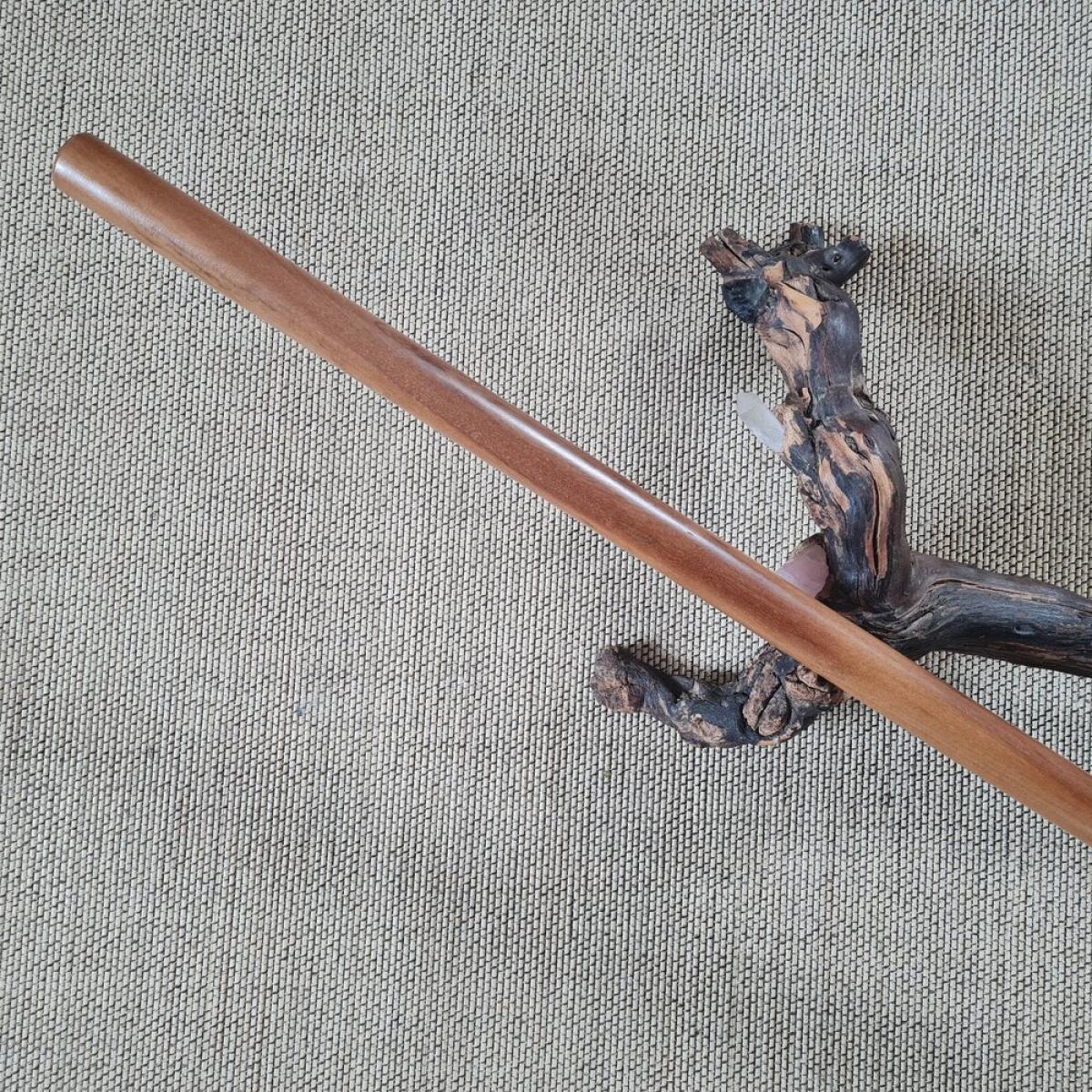 Jo stick made of Supa wood - length 128 cm ➤ www.bokken-shop.de. Suitable for Aikido, Iaido, Jo-Jutsu, Jodo, Bujinkan. Your Budo dealer!