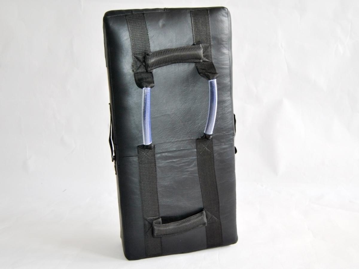 Order large punch pad made of cowhide online➤ www.bokken-shop.de ✓ suitable for all martial arts, sword work, dojo - your Budo dealer!