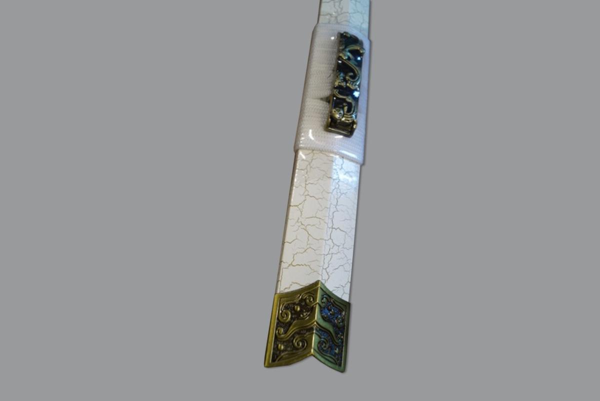 Wudang Tai Chi sword with white wrapped handle ➤ www.bokken-shop.de. Suitable for tai chi, tai chi chuan, tai chi. Your Tai Chi retailer!