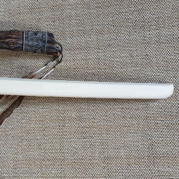 Bokken aus Buchsbaum in der Standard-Form 105 cm ♥ Einzigartiger Bokken✅ für Deine Kampfkunst✓ Aikido, Iaido, Kendo, Koryu, Jodo✅ 100% Handarbeit✔ 100% günstig✔ Jetzt online bestellen➤ www.bokken-welt.de