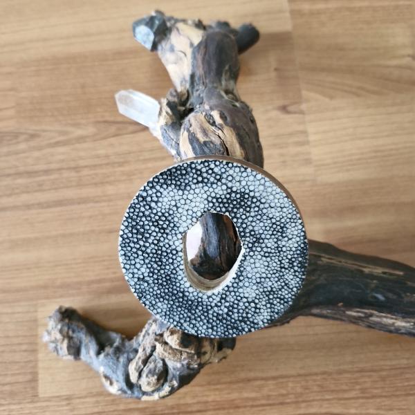 Bokken Tsuba made of leather - SAKANA➤ www.bokken-shop.de. Suitable for Bokken Aikido, Bujinkan, Batto, Iaido, Kendo. Your specialist budo dealer!