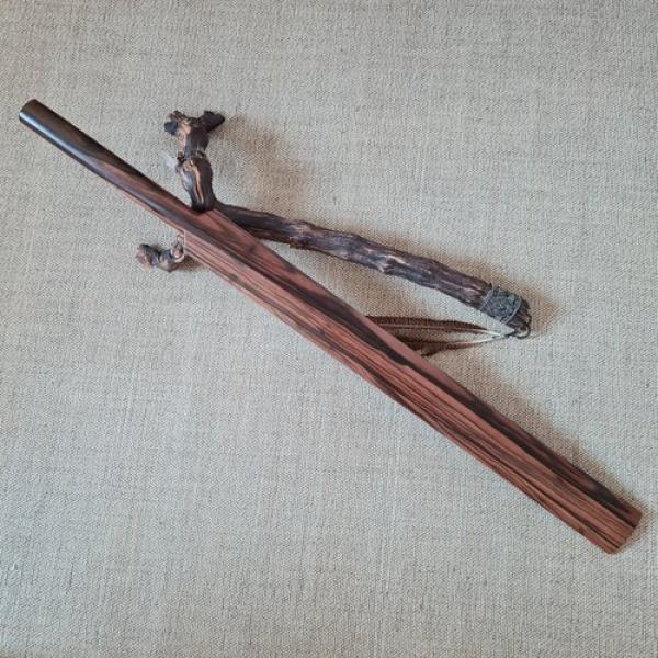 Suburito-Bokken aus Ebenholz - Musashi Paddel ➤ www.bokken-shop.de. Passend für Aikido, Iaido, Buijinkan, Jodo. Dein Budo-Fachhändler!