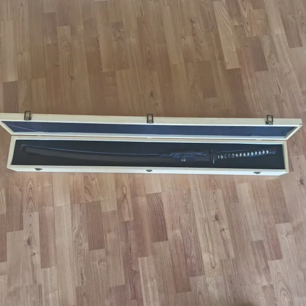 Parctical Yuga Katana von WKC Solingen mit BoHI  ► www.bokken-shop.de. Passend für Iaido, Bujinkan, Batto-Jutus, Seminare. Dein Budo-Fachhändler!