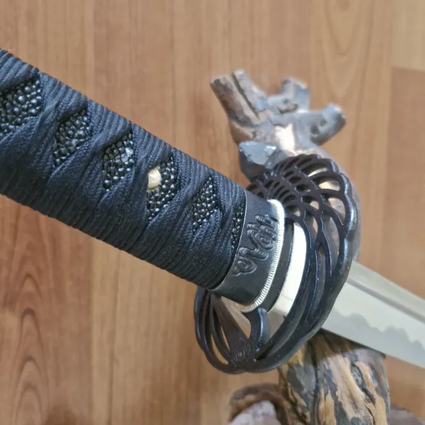 Katana Tsuru von Hanwei mit Klingenlänge 2,40 Shaku ► www.bokken-shop.de. Passend für Iaido, Bujinkan, Batto-Jutus, Seminare. Dein Budo-Fachhändler!