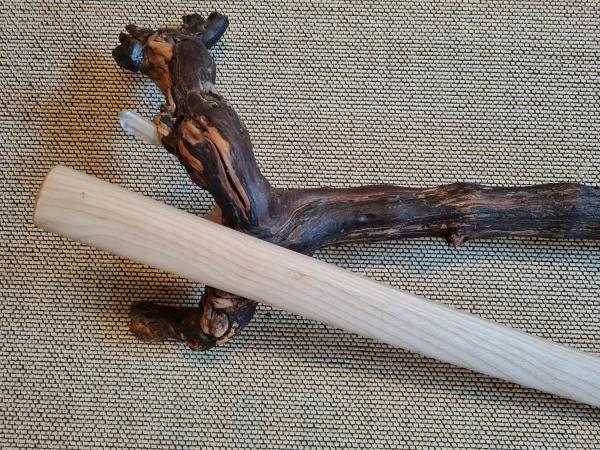 Shoto Standardform aus Eschenholz ➤ www.bokken-shop.de » passend für Aikido, Jiu-Jitsu, Karate, Bujinkan, Jodo - Dein Budo-Fachhändler!