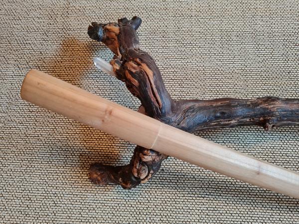 Shoto/Wakizashi aus Ulme in der Itto-Ryu-Form ➤ www.bokken-shop.de. Passend für für Deine Kampfkunst Aikido, Iaido. Dein Fachhändler für Kampfkunst!