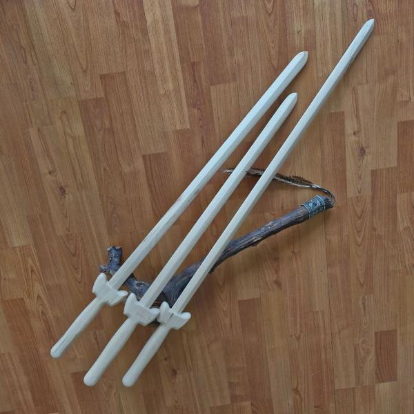 Tai Chi sword made of ash wood with blade length and round handle > www.bokken-shop.de For Tai Chi, Tai Chi Chuan. Your Tai Chi dealer!
