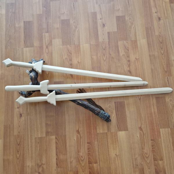 Tai Chi sword made of oak. Blade 65 cm.  Round handle > www.bokken-shop.de. For Tai Chi, Tai Chi Chuan. Your Tai Chi dealer!