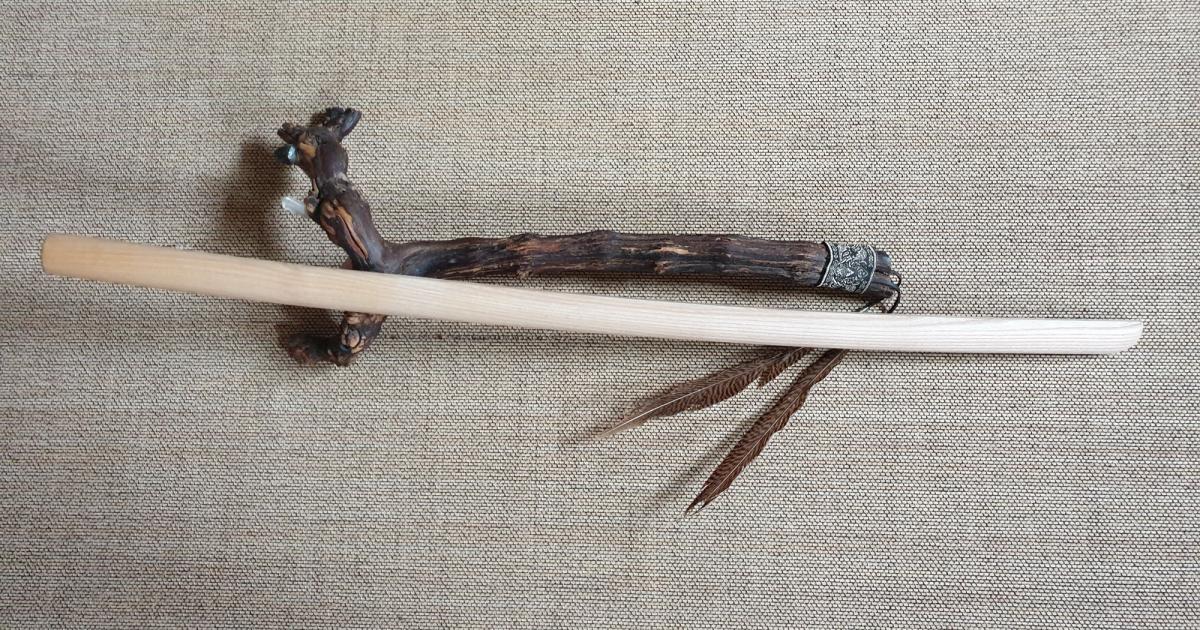 Bokken aus Esche/Oliven-Eschein der Itto-Ryu-Form♥ Einzigartiger Bokken✅ für Deine Kampfkunst✓ Aikido, Iaido, Kendo, Koryu, Jodo✅ 100% Handarbeit✔ 100% günstig✔ Jetzt online bestellen➤ www.bokken-shop.eu