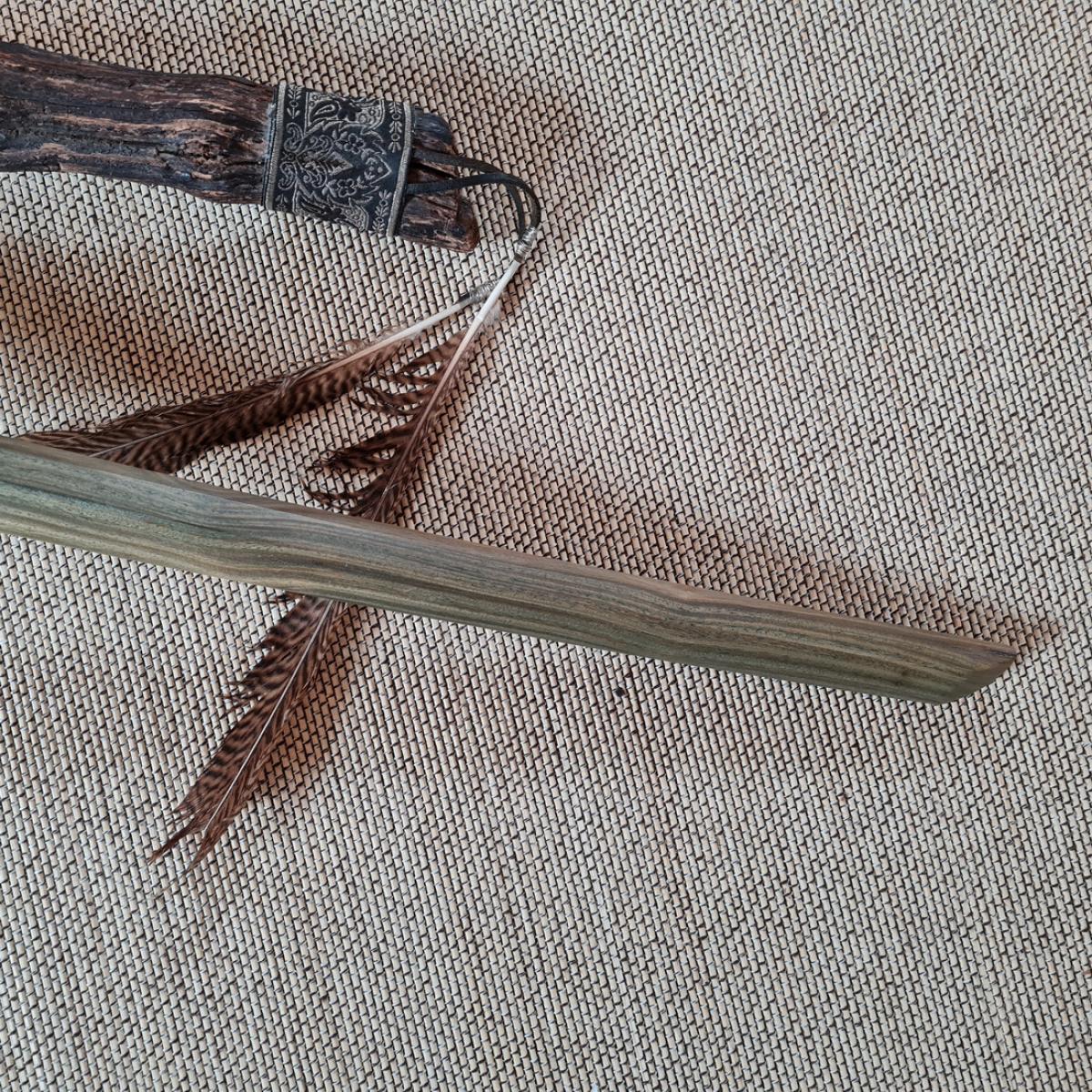 Bokken Itto-Ryu-Form aus Lignum Vitae ➤ www.bokken-shop.de » für  Aikido ✓ Iaido ✓ Kendo ✓ Koryu ✓ Jodo ✓ Dein Budo-Fachhändler!