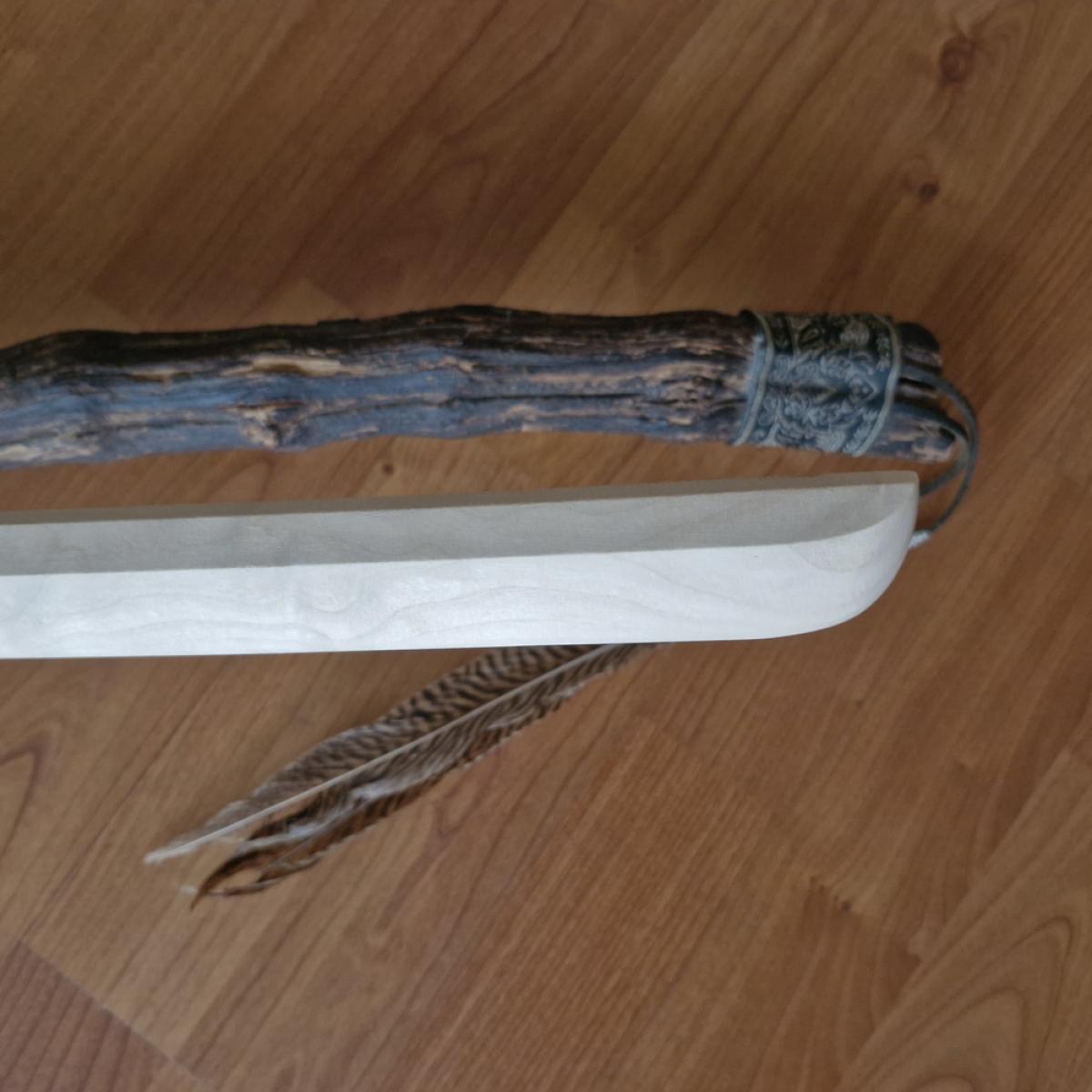 Bokken aus Ahorn in der standard-Form ➤ www.bokken-shop.de. Passend für für Deine Kampfkunst Aikido, Iaido. Dein Fachhändler für Kampfkunst!