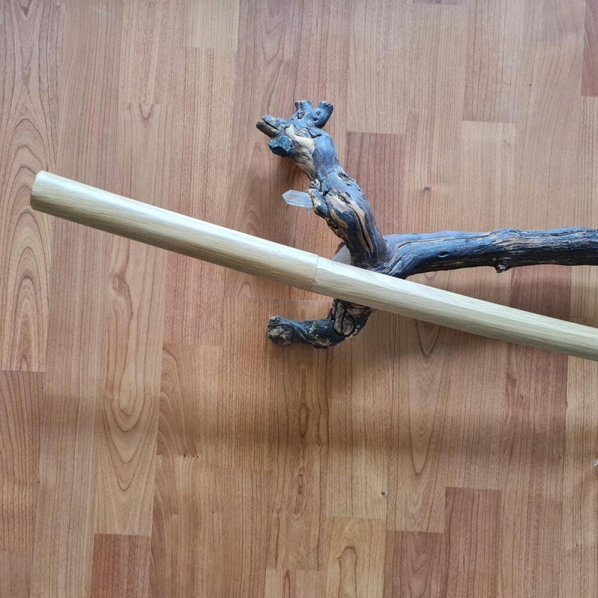 Bokken Itto-Ryu form of Japanese Hokkaido oak ➤ www.bokken-shop.de " for Aikido, Iaido, Battojutsu, Kendo, Bujinkan. Your Budo dealer!
