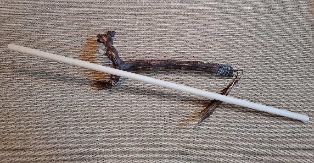 Buy Jo staff made of boxwood online ➤ www.bokken-shop.de ✅ suitable for Aikido ✓ Iaido ✓ Kendo ✓ Koryu ✓ Jodo ✓ Kempo ✓ Your Budo specialist dealer!