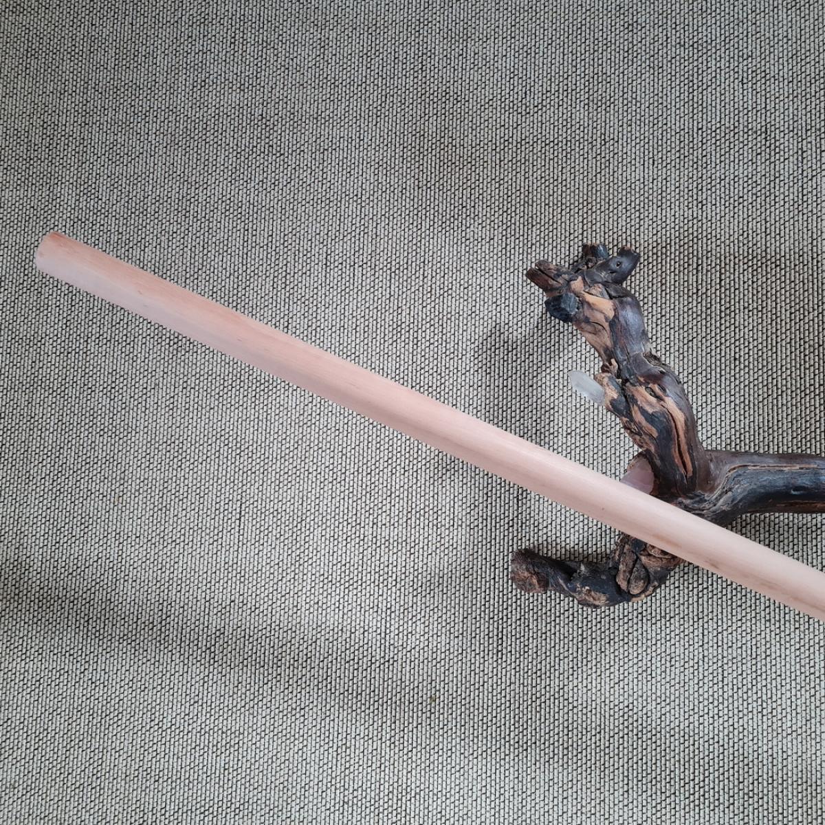Jo staff made of pear wood - 128 cm ➤ www.bokken-shop.de Suitable for Aikido, Iaido, , Kendo, Koryu, Jodo, Bujinkan. Your Budo dealer!