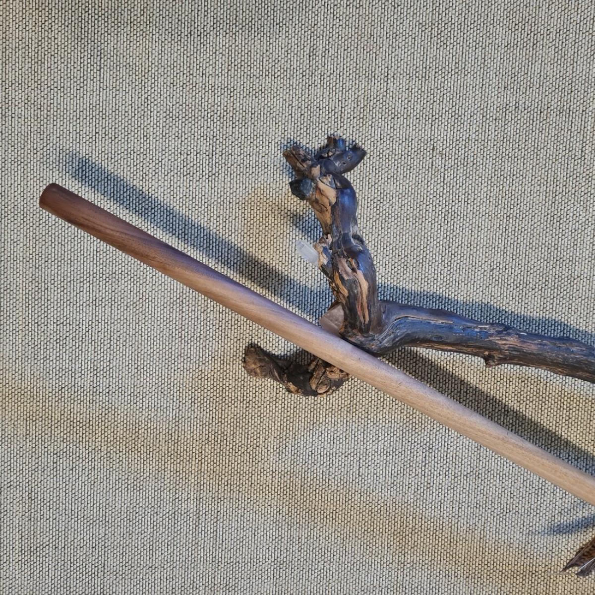 Jo staff made of walnut - 135 cm ➤ www.bokken-shop.de buy ✔ suitable for Aikido, Iaido, Bujinkan, Koryu, Jodo, Kobudo✓ Your Budo dealer!