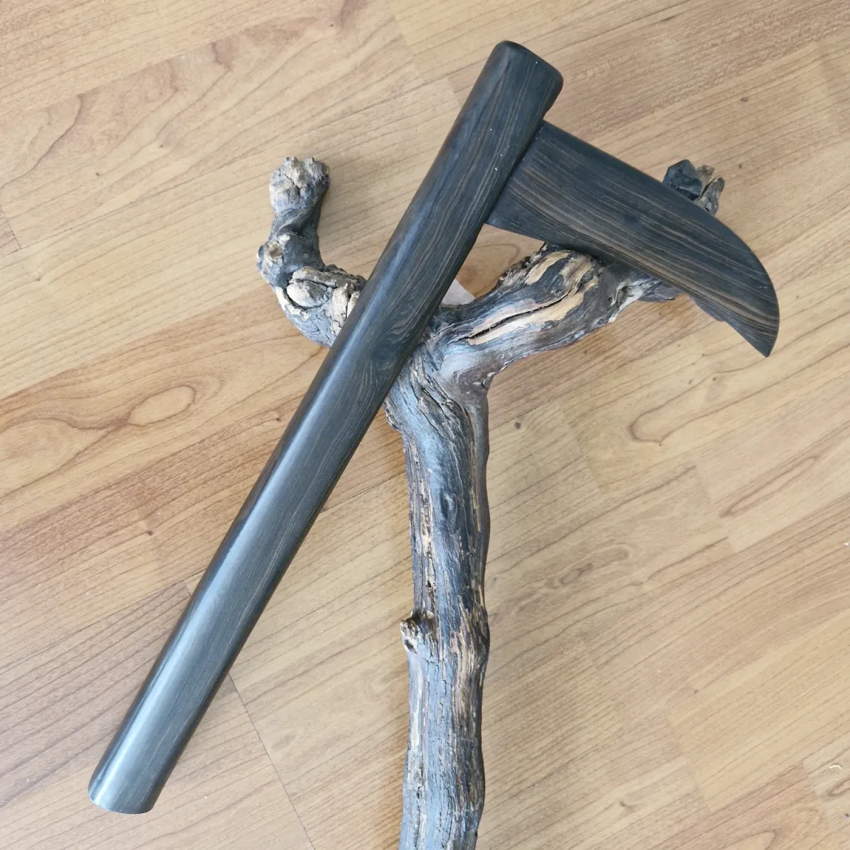 Kama aus Ebenholz online auf ➤www.bokken-shop.de kaufen > passend für Jutsu ✔ Arnis, Escrima, Bujikan, Wing Tsun ✔ Dein Budo-Fachhändler!