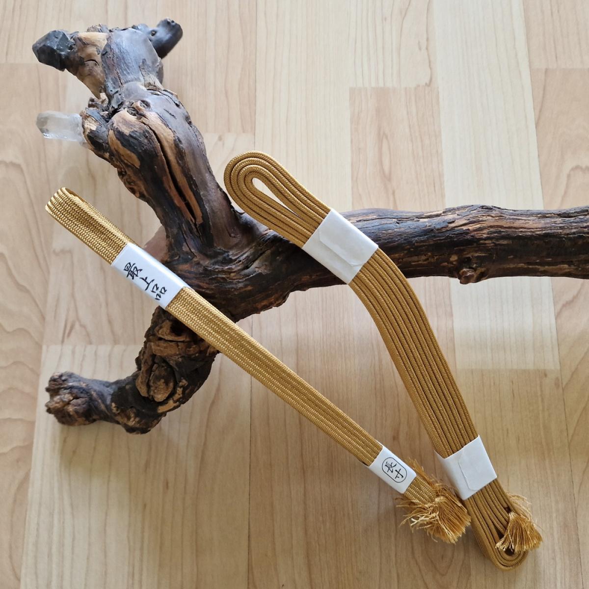 Sageo Kakucho Stil gold 220 cm ➤ www.bokken-shop.de ✅ passend für Saya Aikido ✓ Iaido ✓ Bujinkan ✓ Kory ✓ Jodo ✓ Dein Budo-Fachhändler!