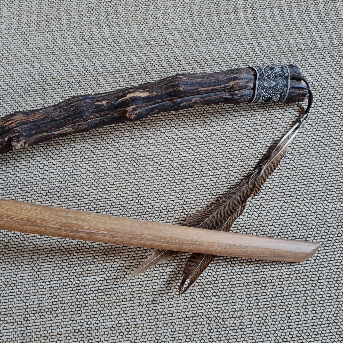 Handmade Shoto / Wakizashi from Robinia in the Itto-Ryu-Form ♥ for your martial arts ✓ Aikido, Iaido, Kendo, Koryu, Jodo✅ Top price & high quality ✓ 100% cheap✔ Order online now➤ www.bokken-welt.de