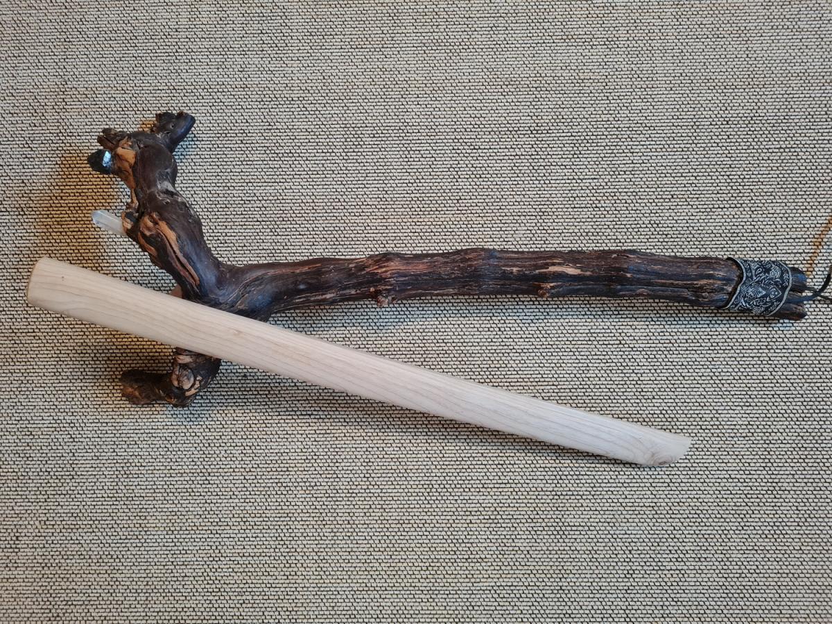 Shoto Standardform aus Eschenholz ➤ www.bokken-shop.de » passend für Aikido, Jiu-Jitsu, Karate, Bujinkan, Jodo - Dein Budo-Fachhändler!