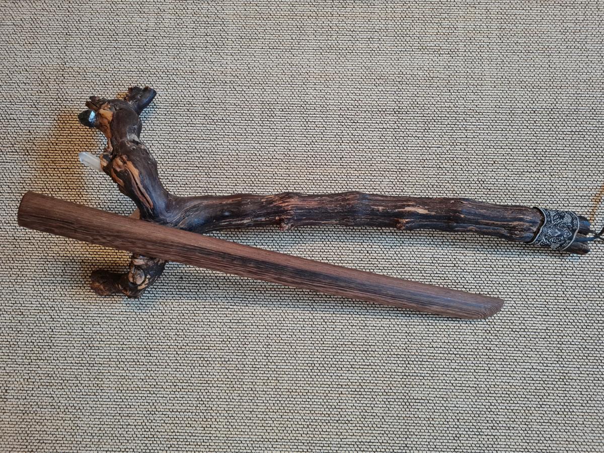 Handgefertigtes Shoto/Wakizashi aus Wenge in der Standard-Form♥ für Deine Kampfkunst✓ Aikido, Iaido, Kendo, Koryu, Jodo✅ Top Preis & hohe Qualität✓ 100% günstig✔Jetzt online bestellen➤ www.bokken-welt.de