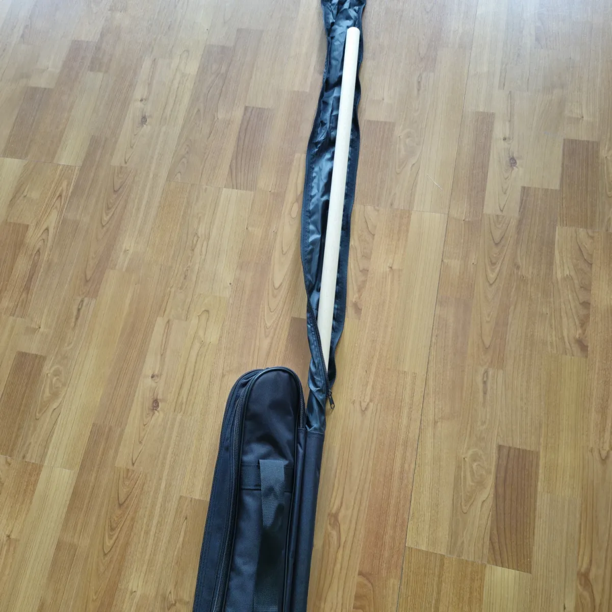 Waffentasche Nylon für Katana, Bokken, Bo-Stab oder Jo-Stab schwarz ➤ www.bokken-shop.de. Passend für Aikido, Bujinkan, Kendo Ju Jutsu. Dein Budo-Fachhändler!