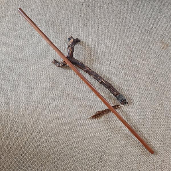 Jo staff made of dungon (ironwood) - length 135 cm ➤ www.bokken-shop.de. Suitable for Aikido, Iaido, Jo-Jutsu, Jodo, Bujinkan. Your Budo dealer!