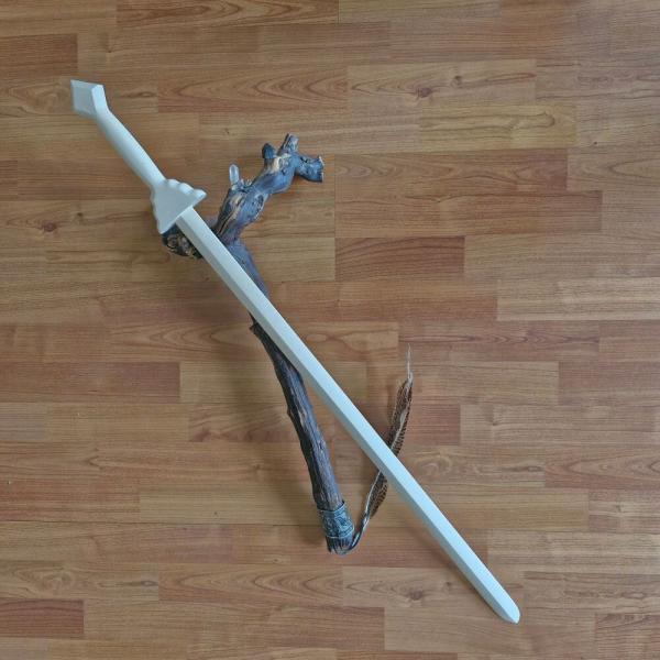 Tai Chi sword made of ash wood with blade length and round handle > www.bokken-shop.de For Tai Chi, Tai Chi Chuan. Your Tai Chi dealer!